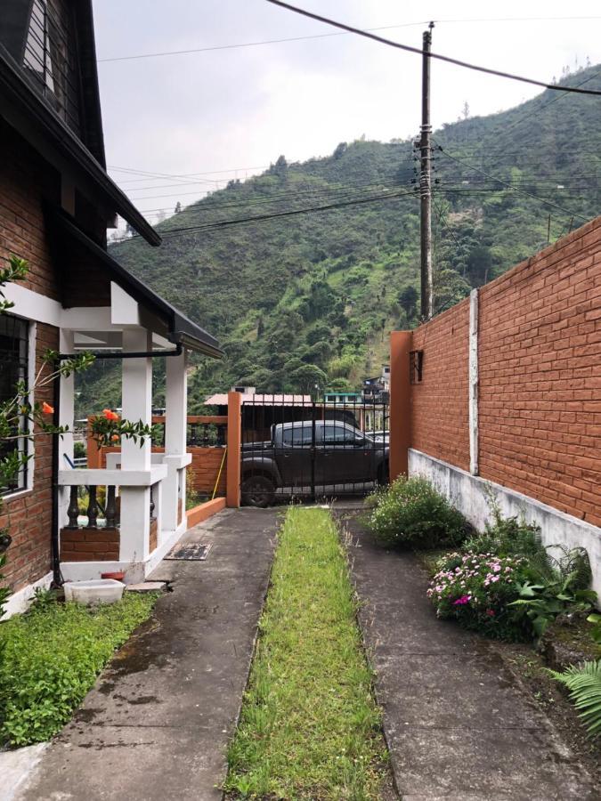 Mountain Chalet - Tungurahua Hot Springs/Aguas Termales Banos  Exterior photo