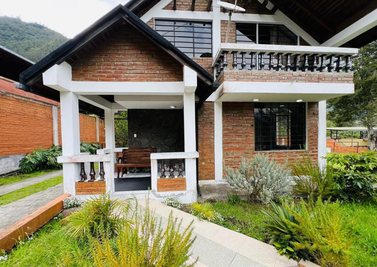 Mountain Chalet - Tungurahua Hot Springs/Aguas Termales Banos  Exterior photo